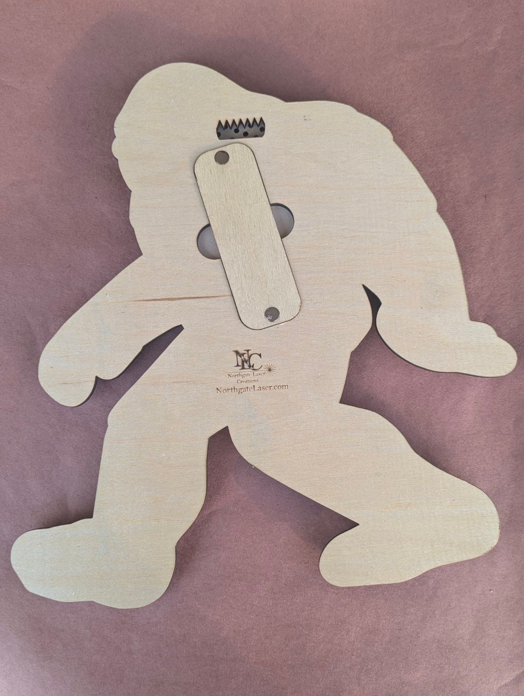 Big foot cribbage board, unique bigfoot game for all the sasquatch believers. Perfect cryptid gift for card game and outdoors enthusiasts - Image 7