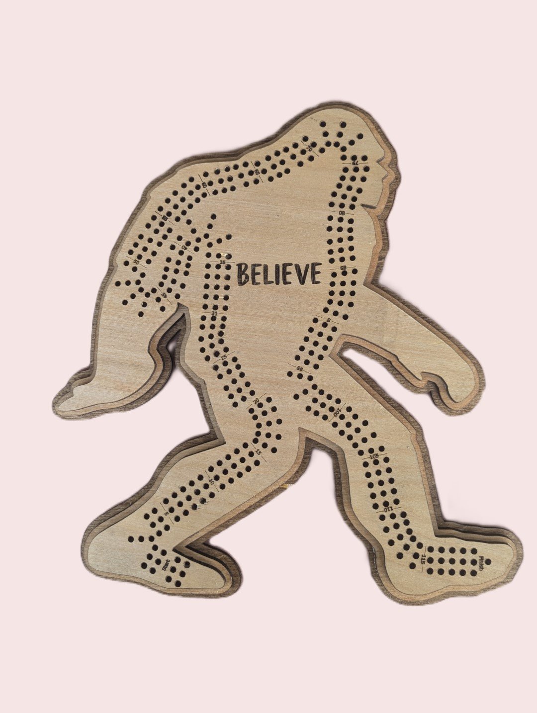 Big foot cribbage board, unique bigfoot game for all the sasquatch believers. Perfect cryptid gift for card game and outdoors enthusiasts - Image 8