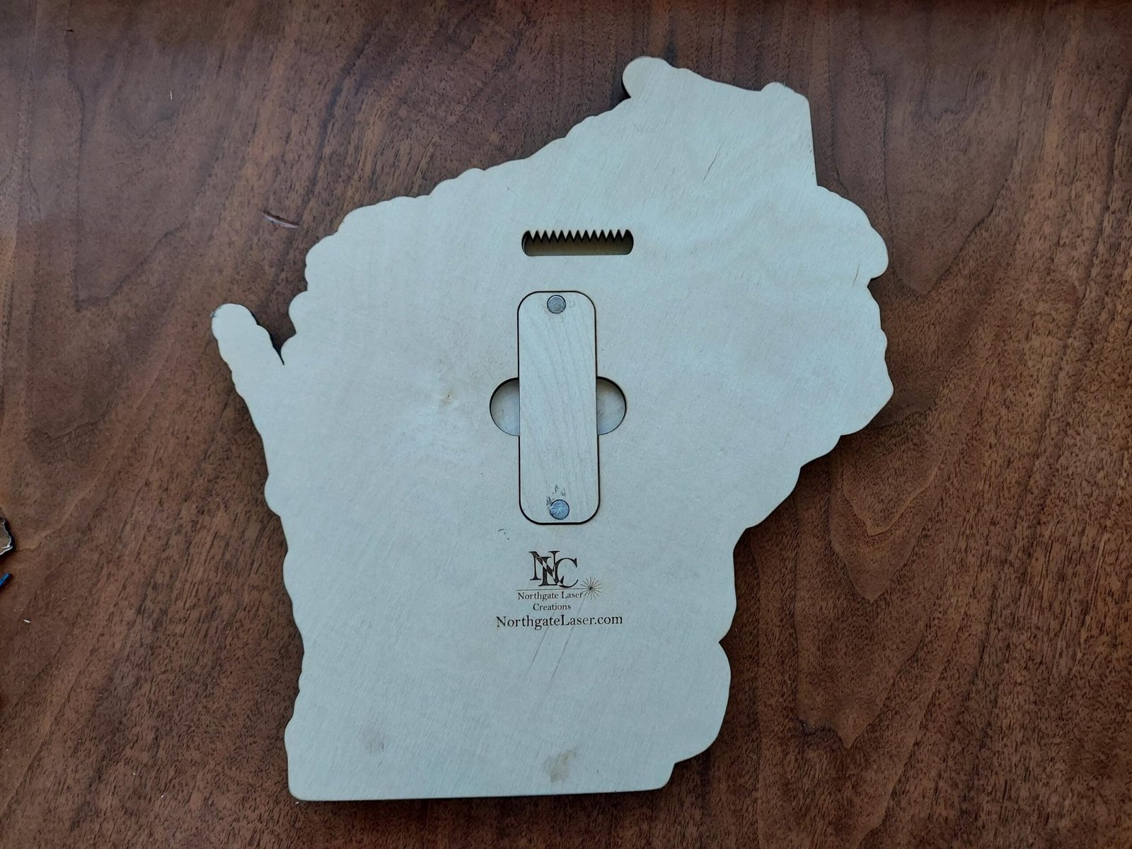 Wisconsin cribbage board, laser cut wood in Wisconsin shape, game board, and wall display and in one. Midwestern family game and gift. - Image 5